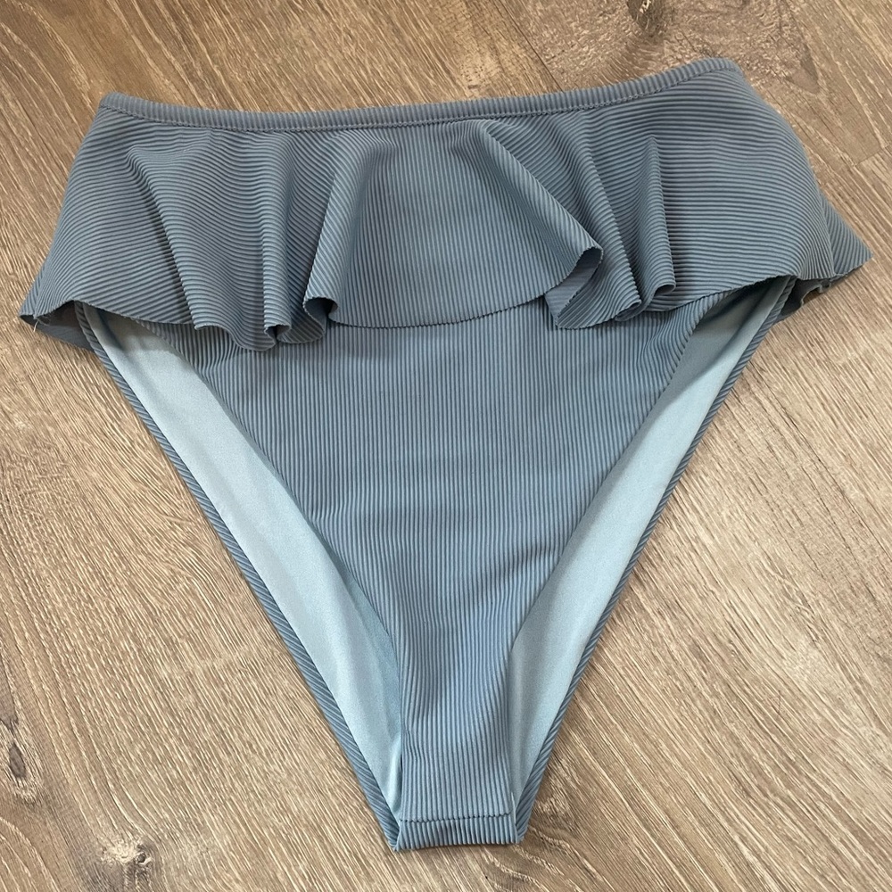Beach riot new daisy bikini bottom in blue size small